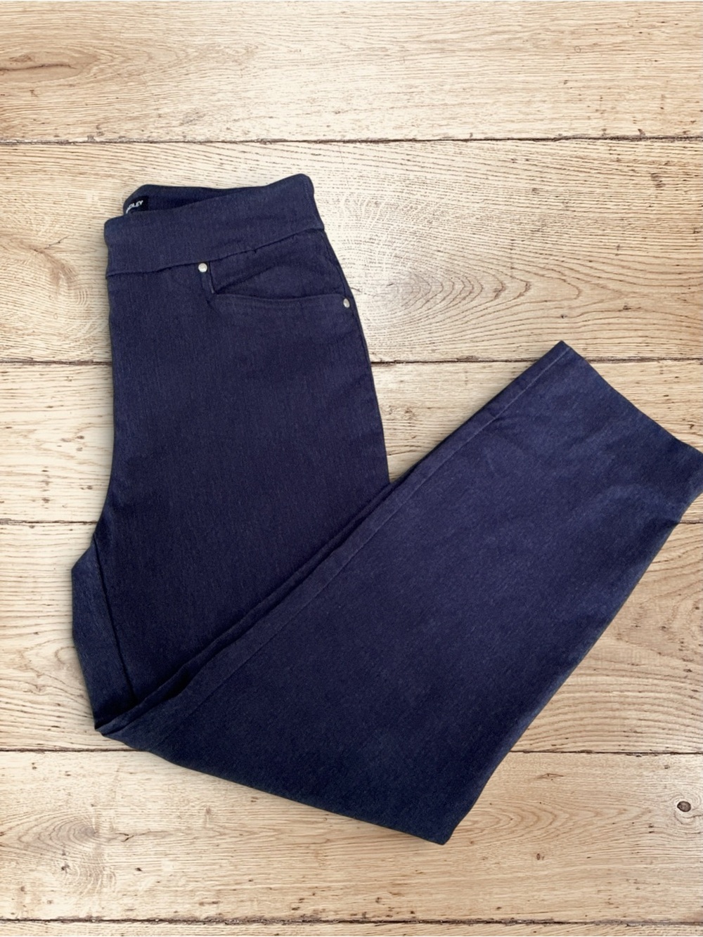 Hilary Radley Womens M Navy Pull On Straight Leg Stretch Tummy Control Pants
